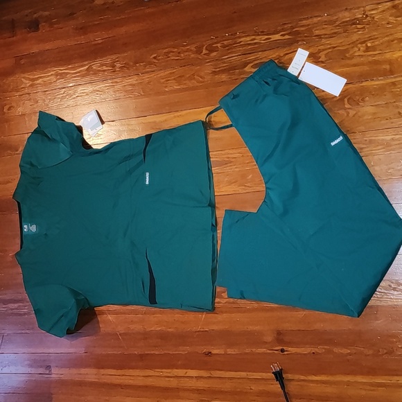 Pants & Jumpsuits Hunter Green Scrub Set Poshmark